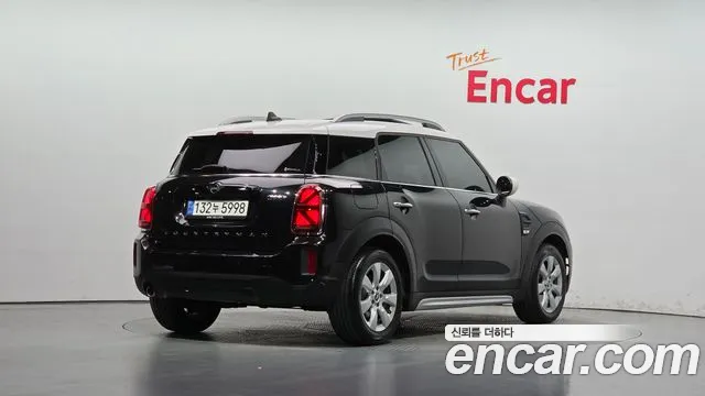 MINI Countryman — Фото автомобиля 2