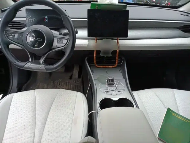 BYD Seal 05 DM-i — Фото автомобиля 10