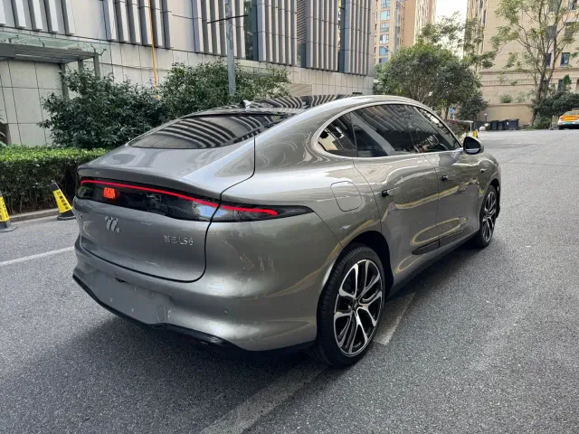 IM Motors LS6 — Фото автомобиля 7