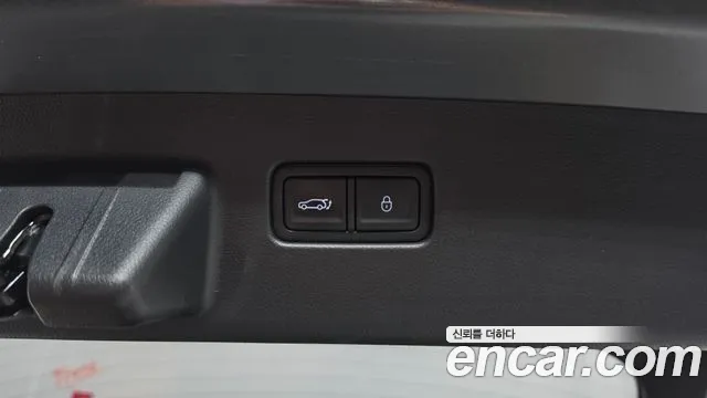 Genesis GV60 — Фото автомобиля 25