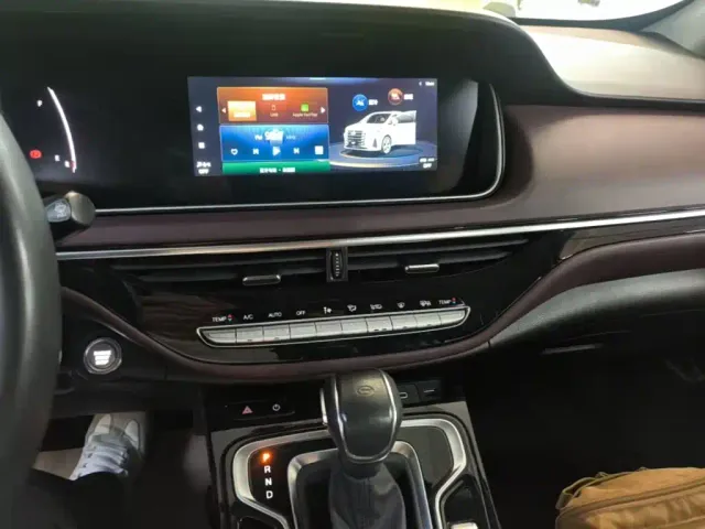 GAC Trumpchi M6 — Фото автомобиля 12