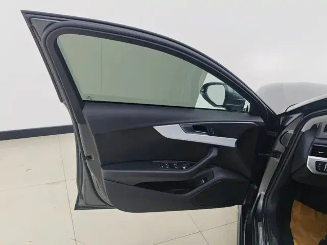 Audi Audi A4L 2022 40 TFSI Fashion Dynamic — Фото автомобиля 7