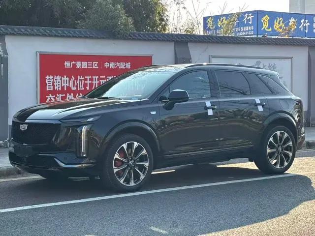 Фотография автомобиля — Cadillac XT5