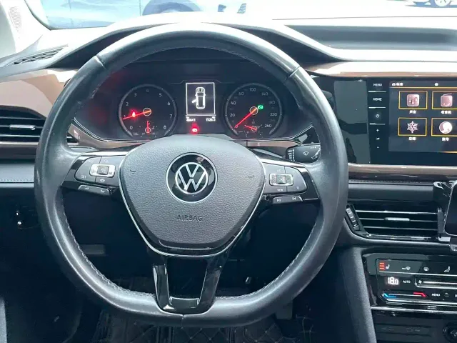 Volkswagen Tharu — Фото автомобиля 16