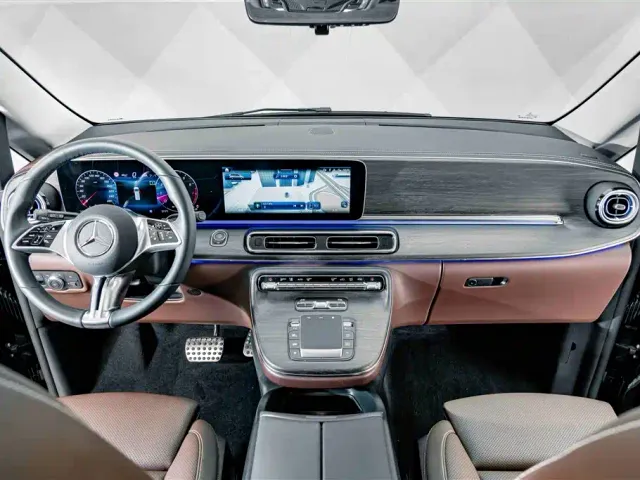 Mercedes-Benz V-Class — Фото автомобиля 12