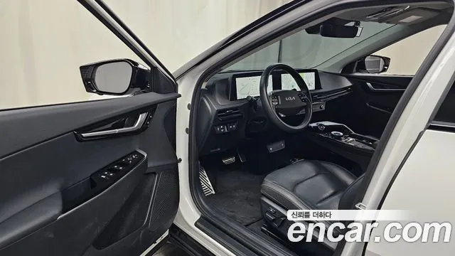 Kia EV6 — Фото автомобиля 9