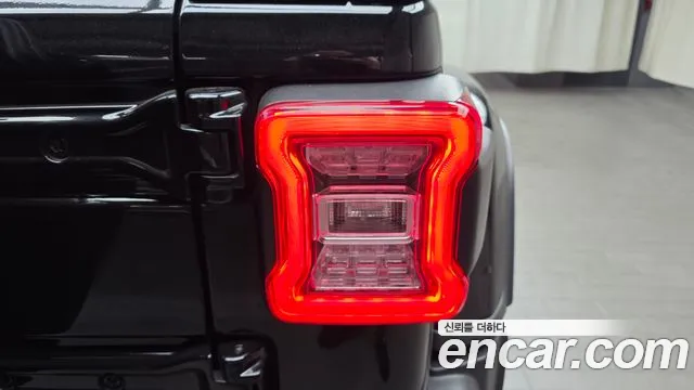 Jeep Wrangler Wrangler (JL) — Фото автомобиля 23