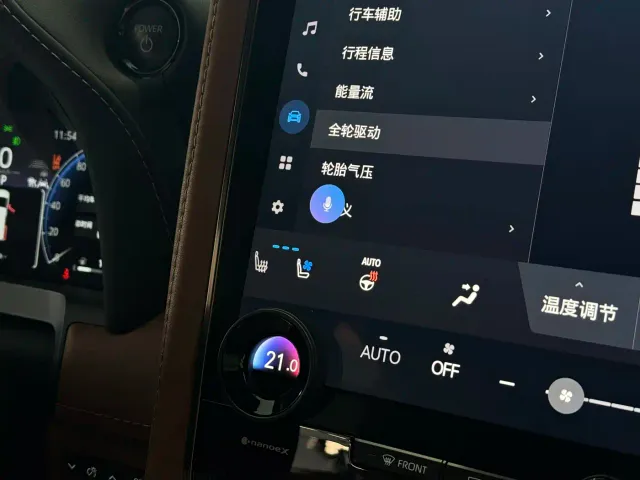 Toyota Alphard — Фото автомобиля 18