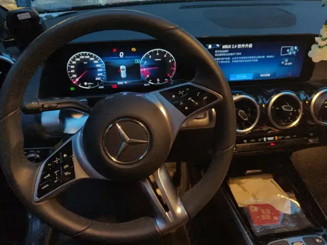 Mercedes-Benz GLB-Class — Фото автомобиля 12