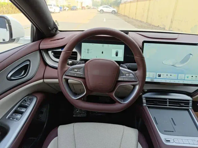 BYD Seal 07 DM-i — Фото автомобиля 10