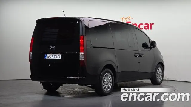 Hyundai Staria Staria — Фото автомобиля 2