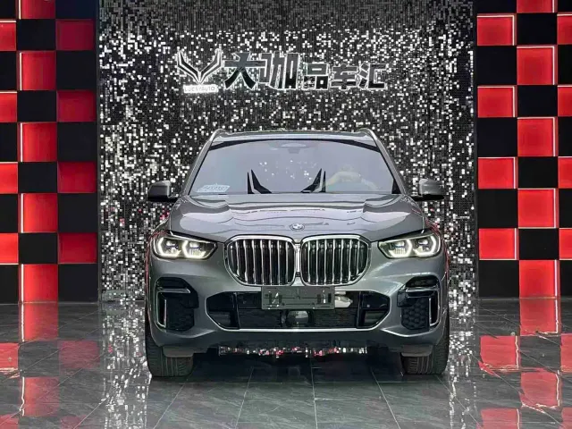 BMW X5 — Фото автомобиля 2