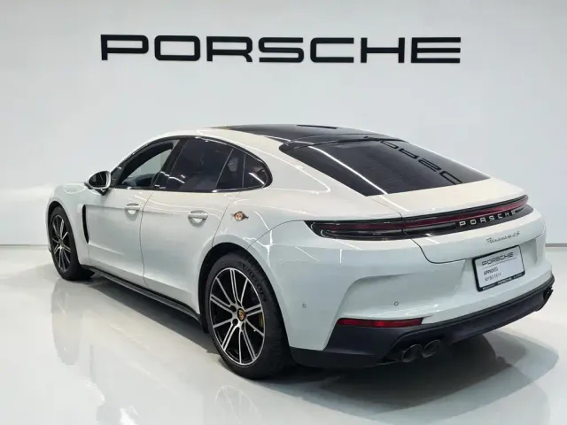 Porsche Panamera — Фото автомобиля 4