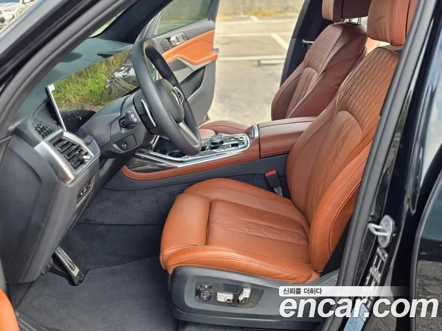 BMW X7 — Фото автомобиля 17
