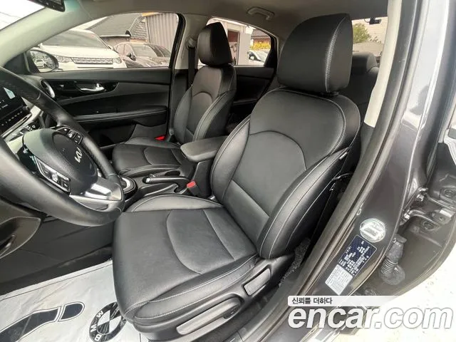 Kia K3 Generation 2 — Фото автомобиля 7