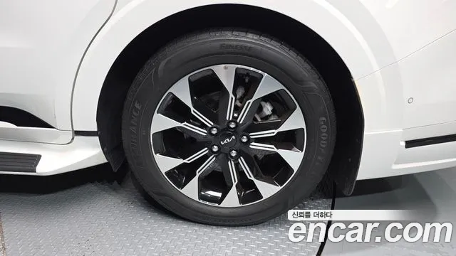 Kia Canival Carnival 4 поколение Дизель 9 мест Signature — Фото автомобиля 17