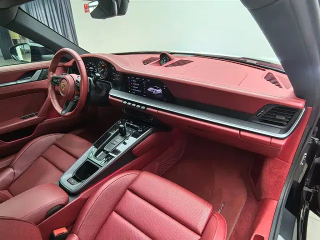 Porsche 911 — Фото автомобиля 14