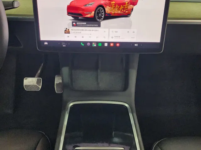 Tesla Model Y — Фото автомобиля 16