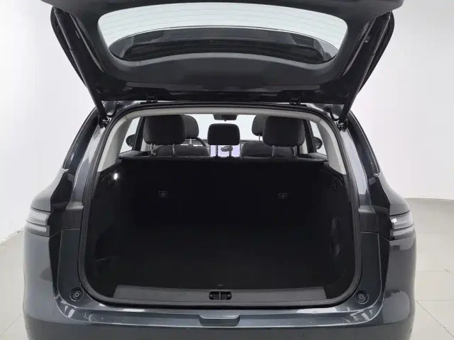 Leapmotor C10 — Фото автомобиля 16