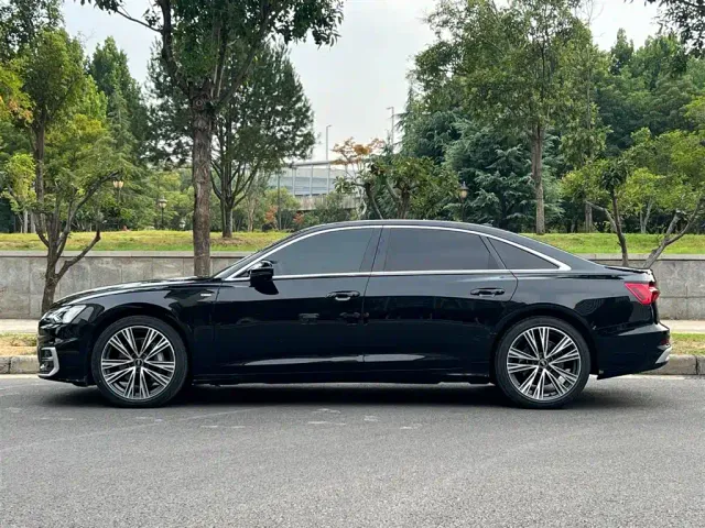 Audi A6L — Фото автомобиля 3