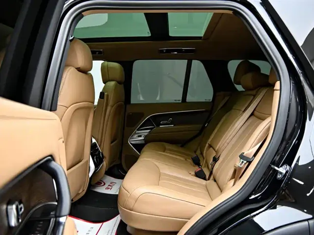 Land Rover Range Rover — Фото автомобиля 12