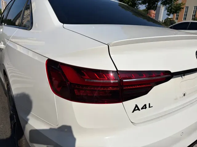 Audi A4L — Фото автомобиля 23