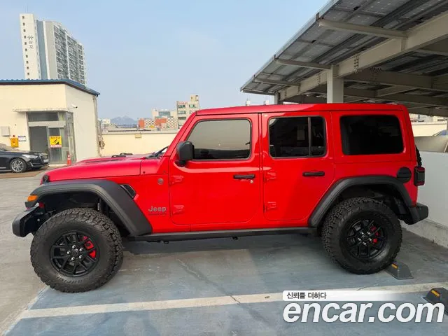 Jeep Wrangler JL — Фото автомобиля 3