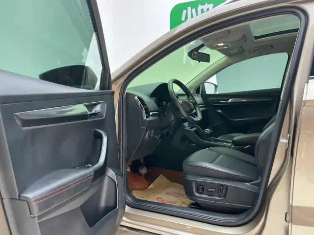 Skoda Karoq — Фото автомобиля 18