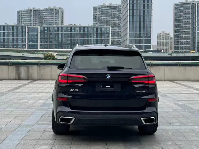 BMW X5 — Фото автомобиля 16