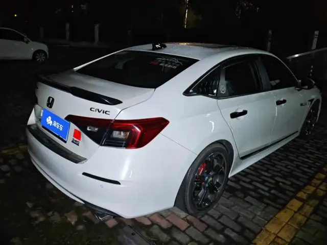 Honda Civic — Фото автомобиля 3