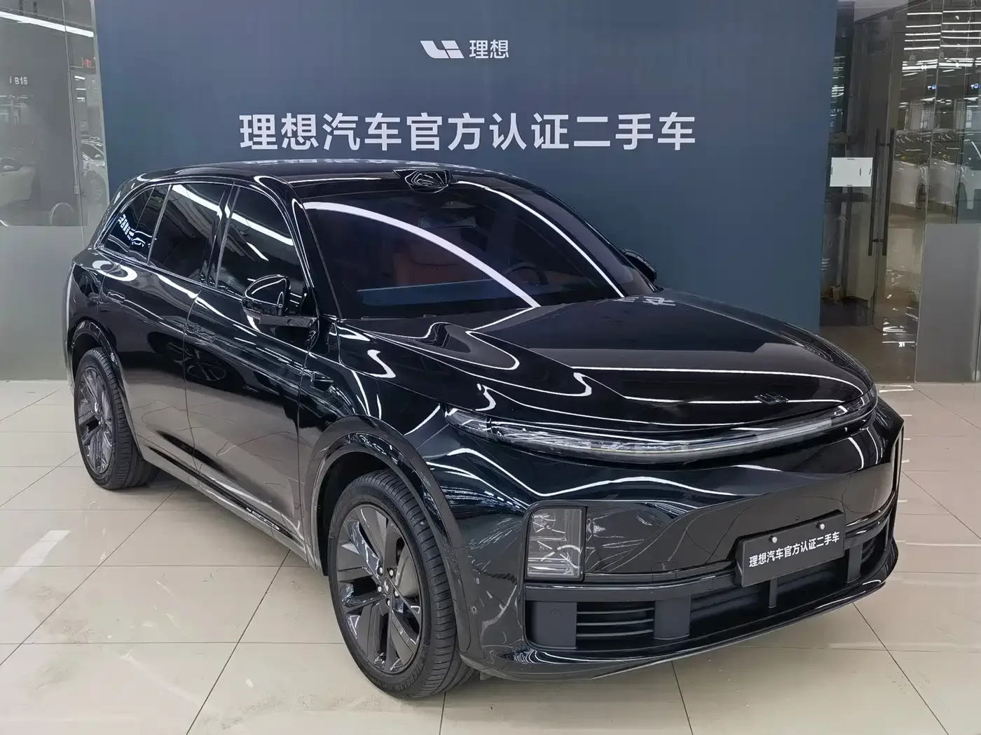 Li Auto Li Auto L7 2023 Max — Фото автомобиля 15