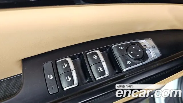Kia Carnival Generation 4 — Фото автомобиля 18