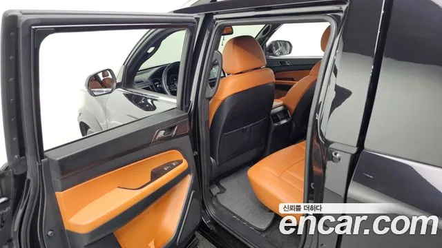 KG_Mobility_Ssangyong Rexton Новый Rexton Sport Khan Дизель 2.2 4WD — Фото автомобиля 16