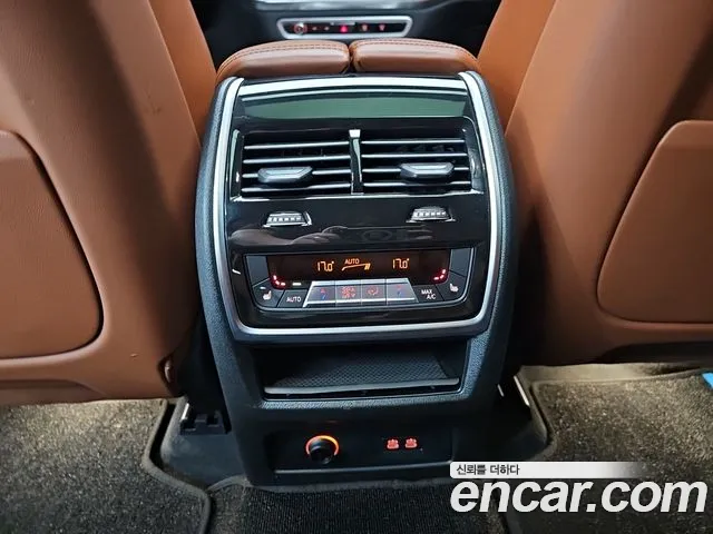 BMW X7 — Фото автомобиля 17