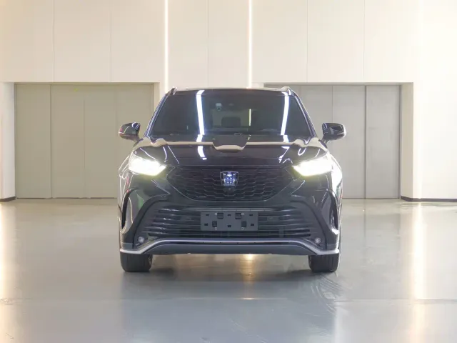 Toyota Crown Kluger — Фото автомобиля 2