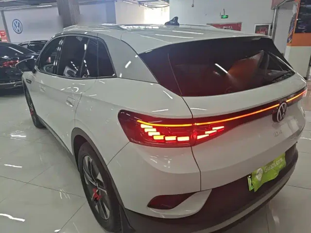 Volkswagen ID.4 Crozz — Фото автомобиля 4