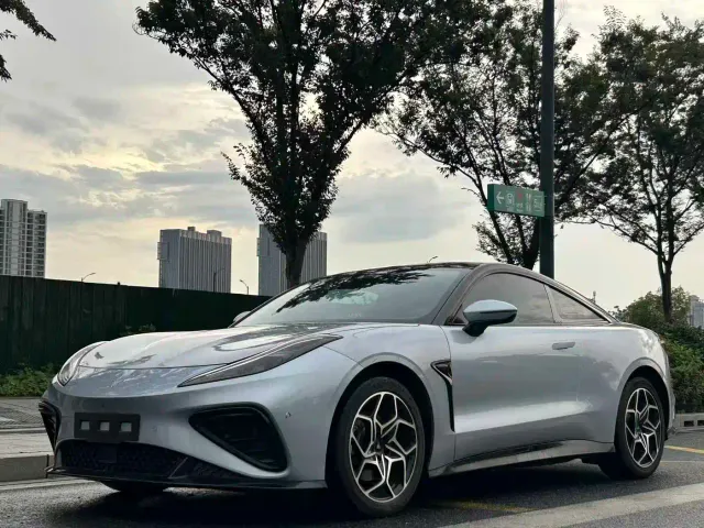 Фотография автомобиля — Hozon Neta GT