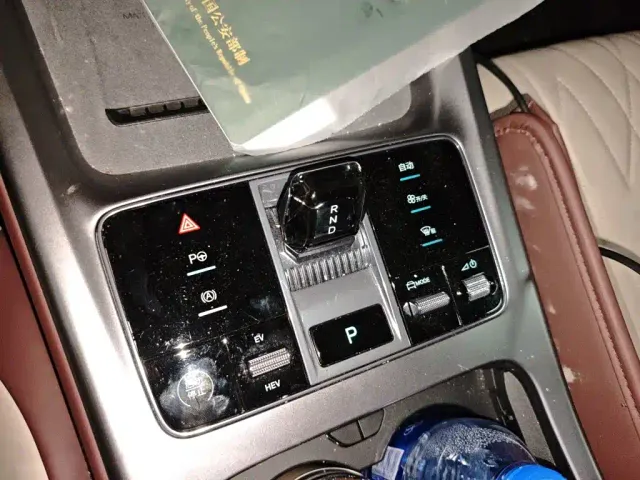 BYD Seal — Фото автомобиля 15