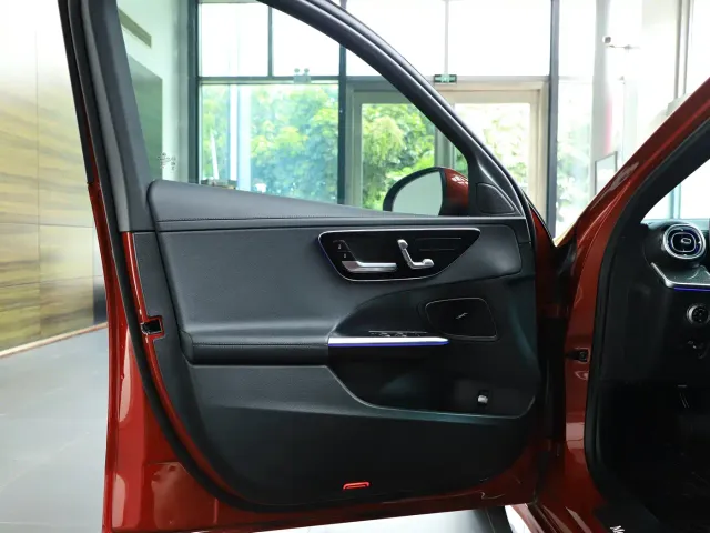 Mercedes-Benz C-Class — Фото автомобиля 10