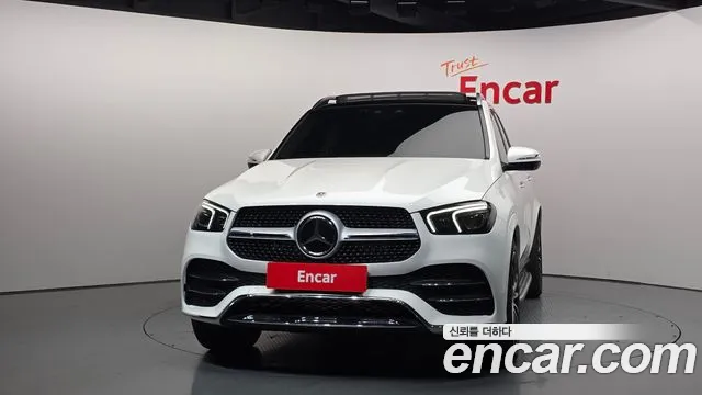 Mercedes-Benz GLE-Class — Фото автомобиля 3