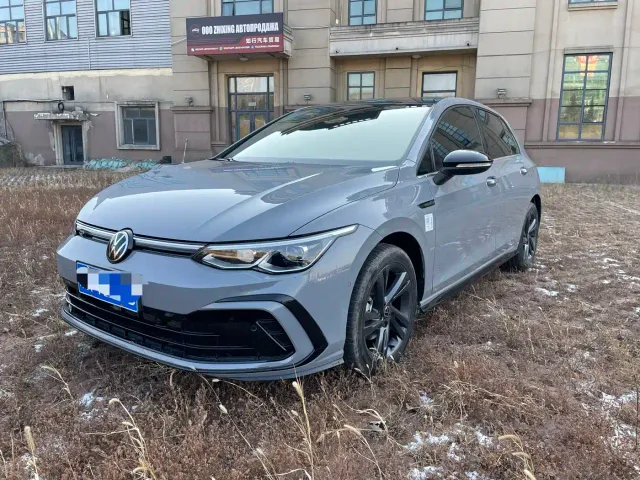 Фотография автомобиля — Volkswagen Golf