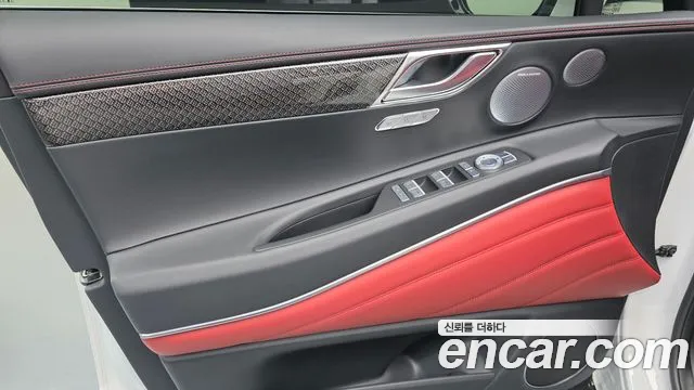 Genesis GV80 — Фото автомобиля 19