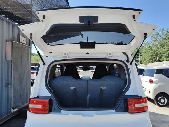 Wuling Hongguang Mini EV — Фото автомобиля 14