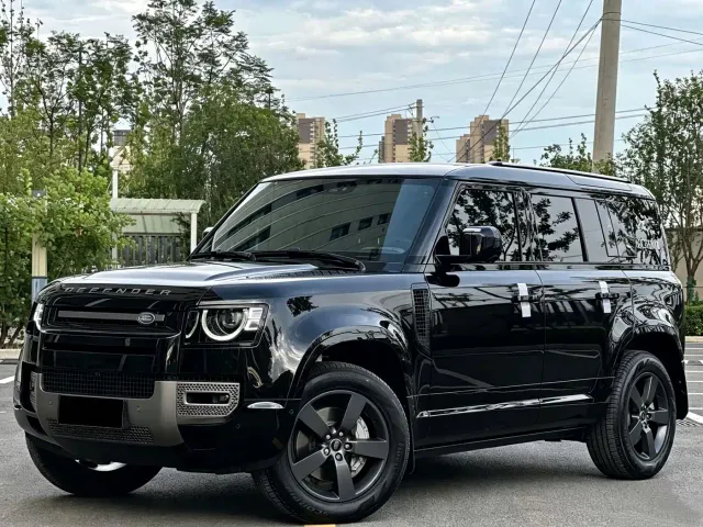 Фотография автомобиля — Land Rover Defender