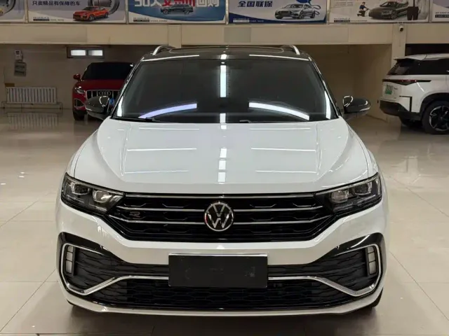 Volkswagen T-Roc — Фото автомобиля 2