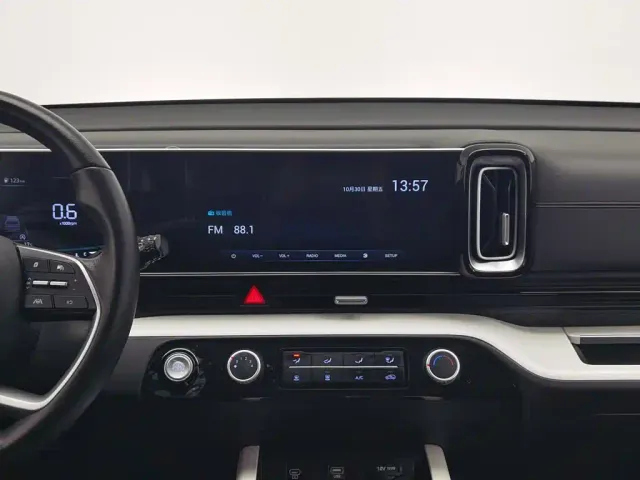Hyundai ix35 — Фото автомобиля 12