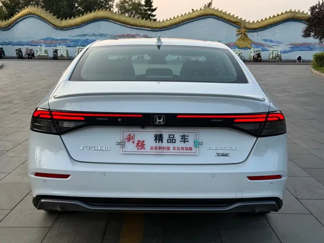 Honda Accord — Фото автомобиля 19