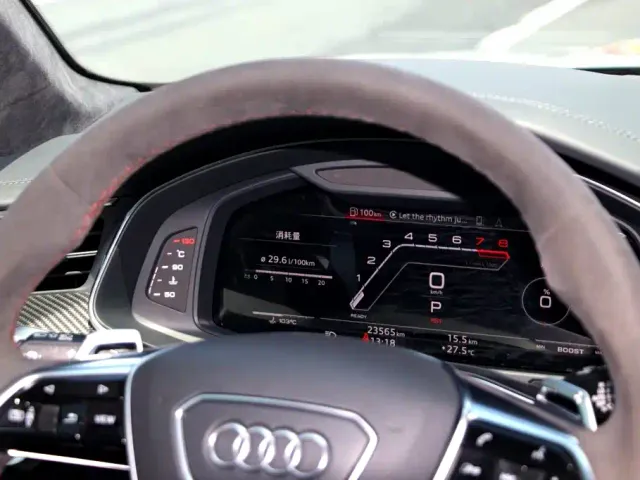 Audi RS 6 — Фото автомобиля 13