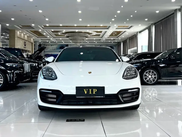 Porsche Panamera — Фото автомобиля 3