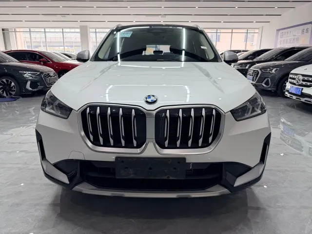 BMW X1 — Фото автомобиля 2